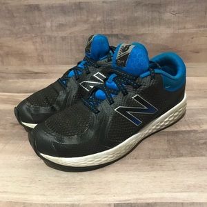 Boys New Balance 720 v4 sneakers 4.5